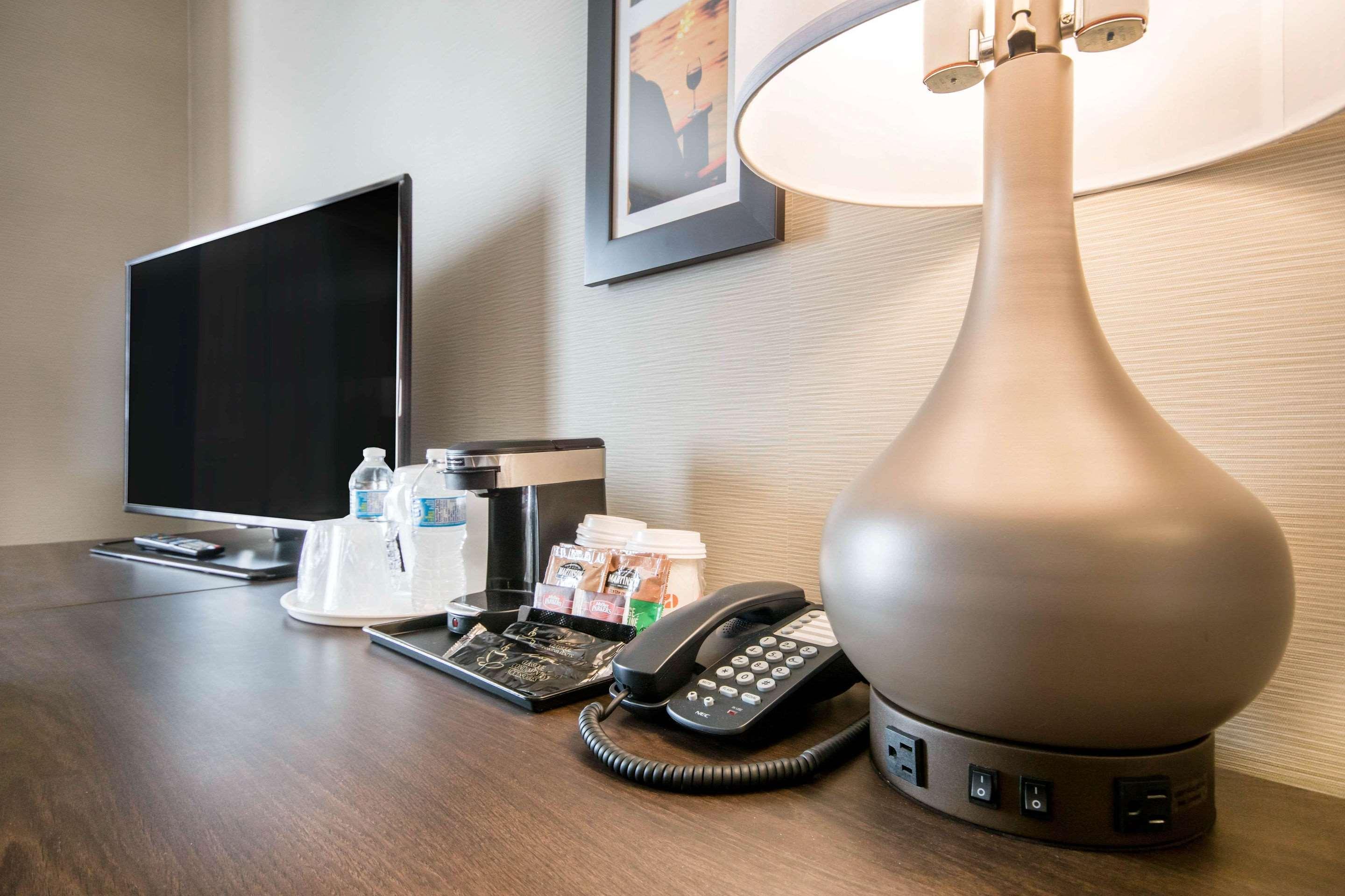 Hotel Comfort & 4*